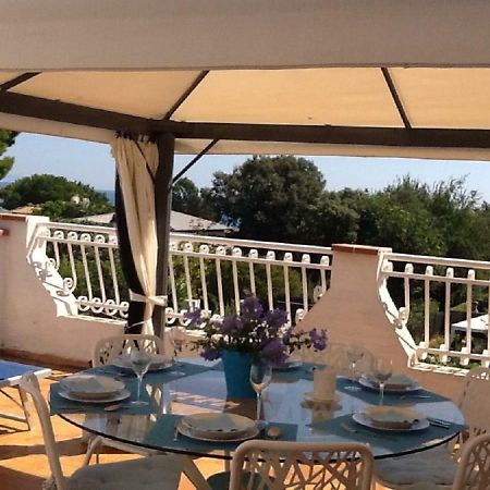 Appartamenti In Villa Nicanda Porto Columbu - Perd'E Sali Exteriér fotografie