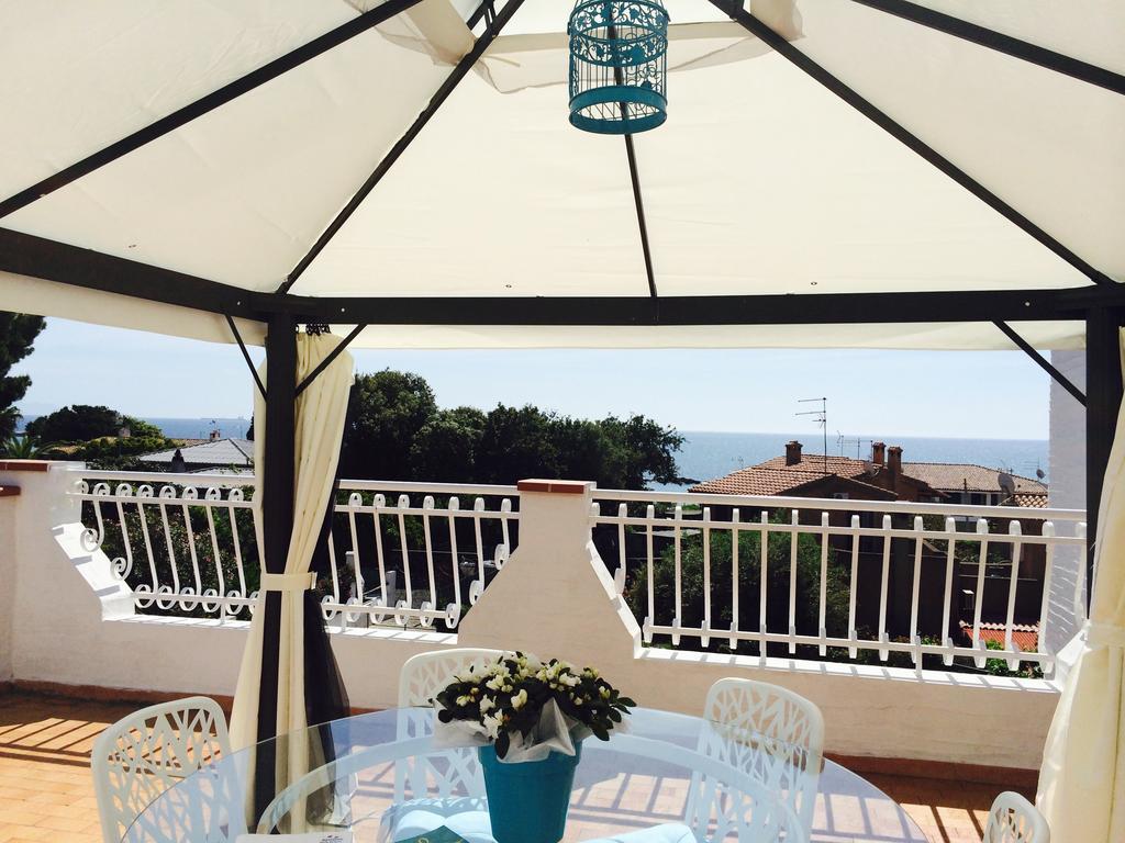 Appartamenti In Villa Nicanda Porto Columbu - Perd'E Sali Exteriér fotografie